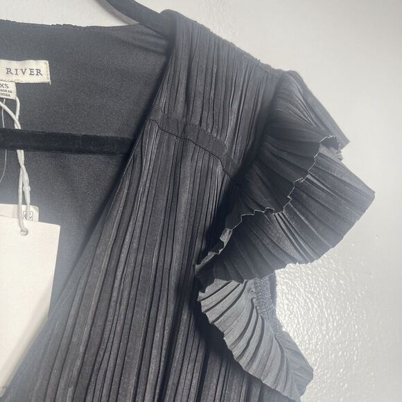 MOON RIVER Plissé Midi Dress Size XS Black NEW Pleated Goddess Party Tuckernuck - Picture 7 of 15